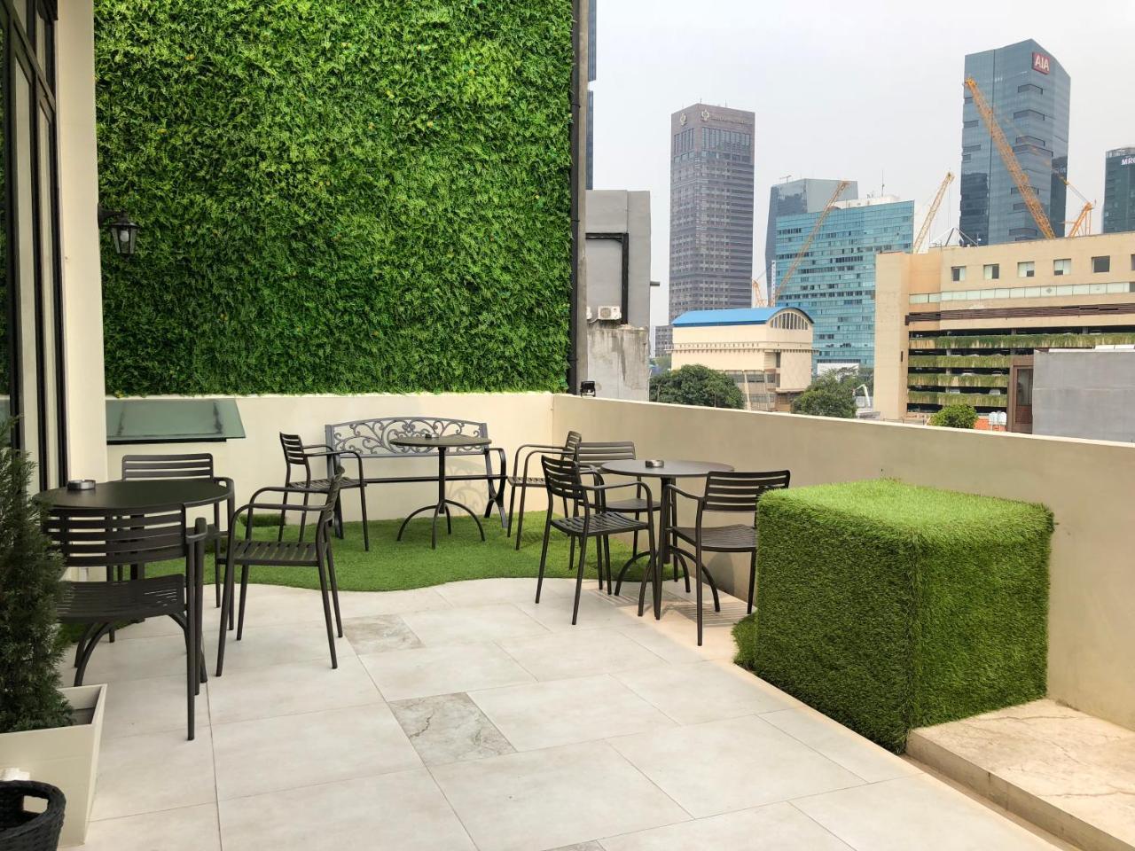 Eightin Hotel Sudirman Джакарта Екстер'єр фото
